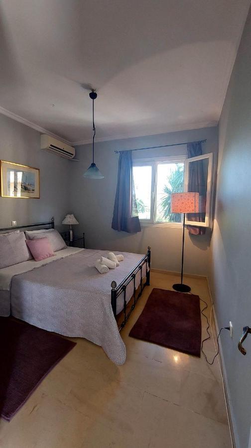 Alex Apartment Perama  Ngoại thất bức ảnh