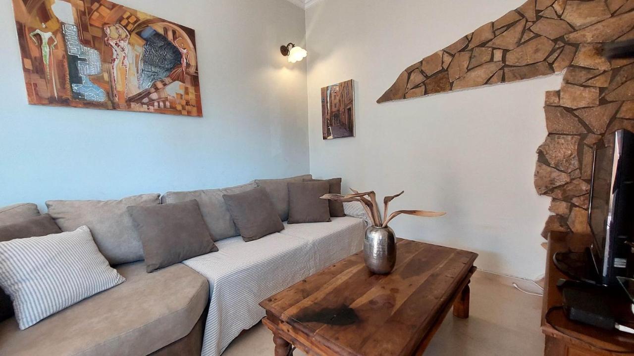 Alex Apartment Perama  Ngoại thất bức ảnh