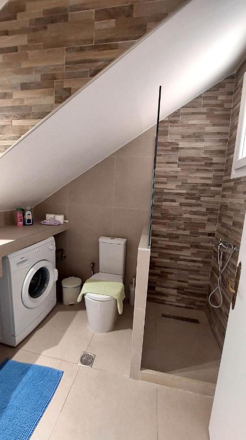 Alex Apartment Perama  Ngoại thất bức ảnh